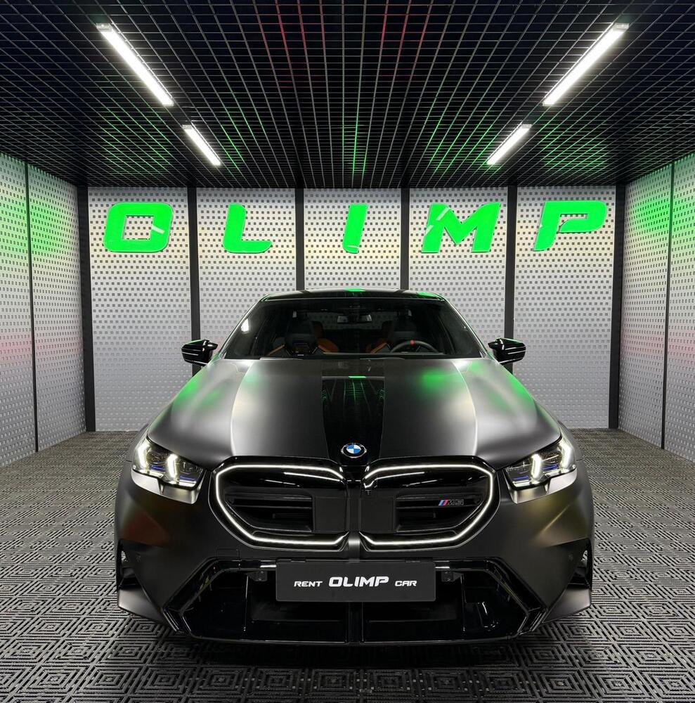 BMW M5 G90