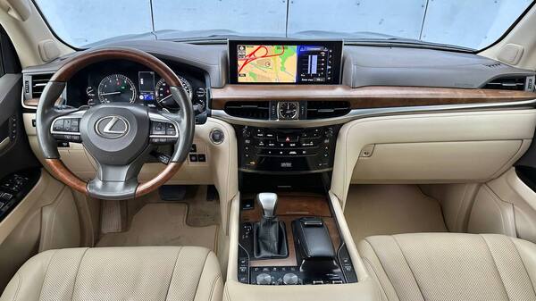 Lexus LX 570