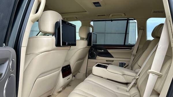 Lexus LX 570