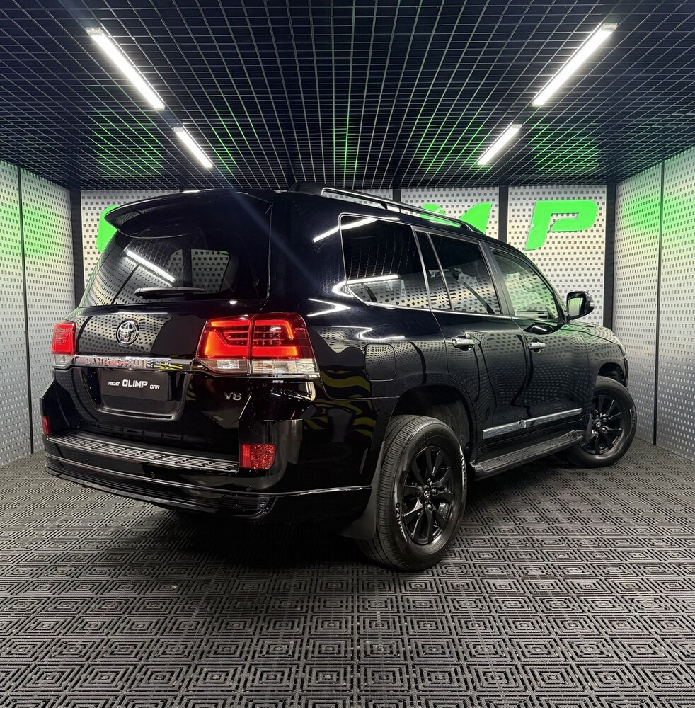 Toyota Land Cruiser 200