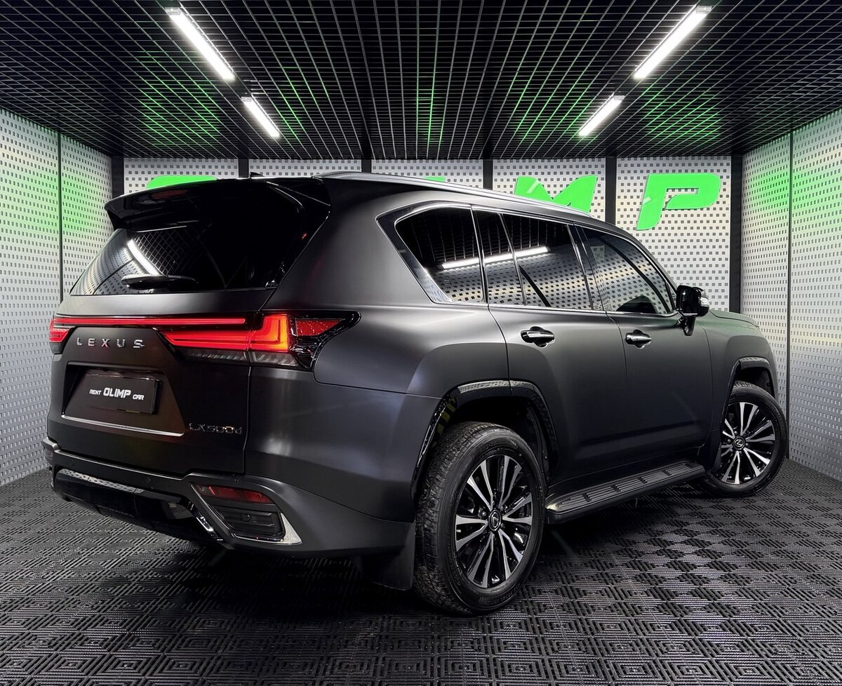 Lexus LX 500