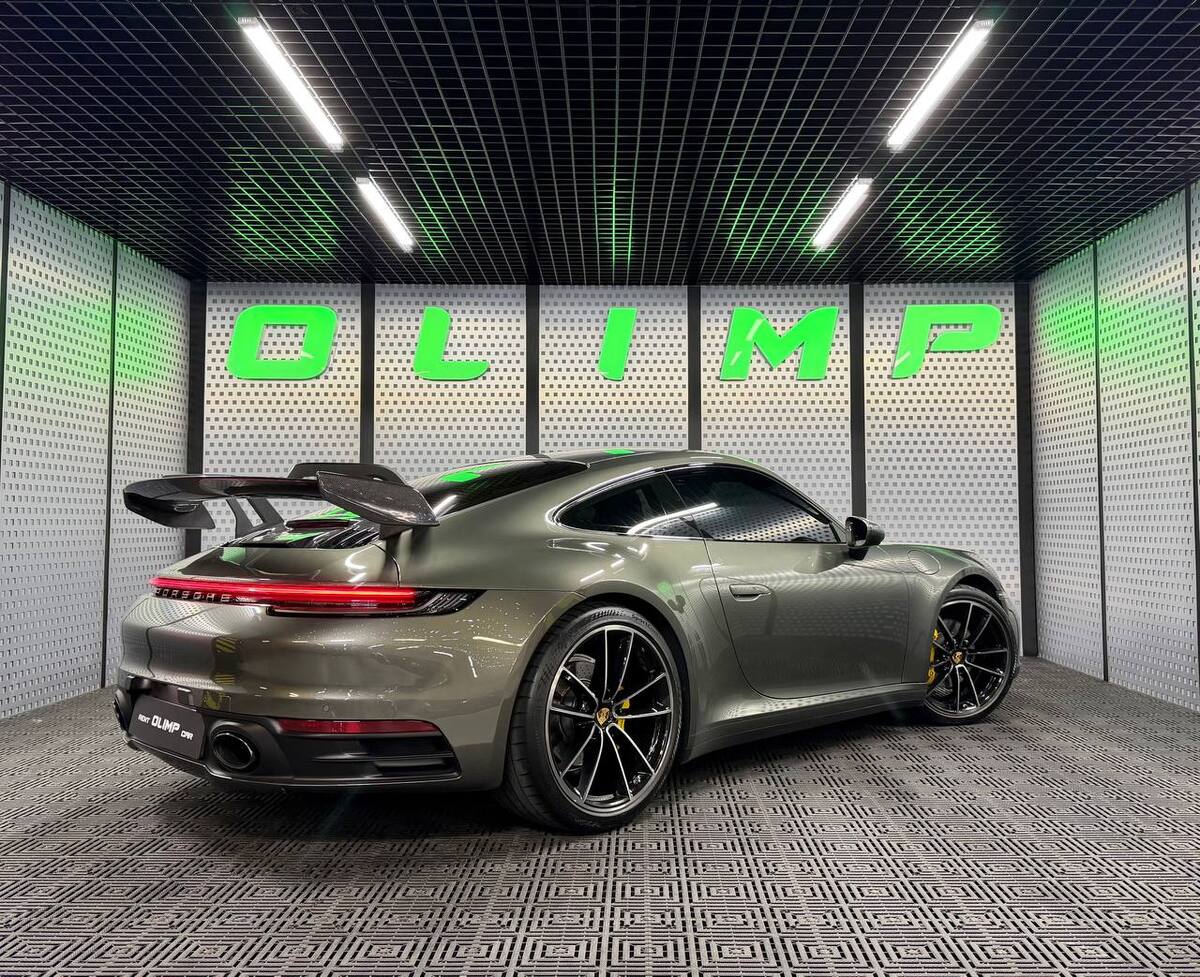 Porsche 911 Carrera