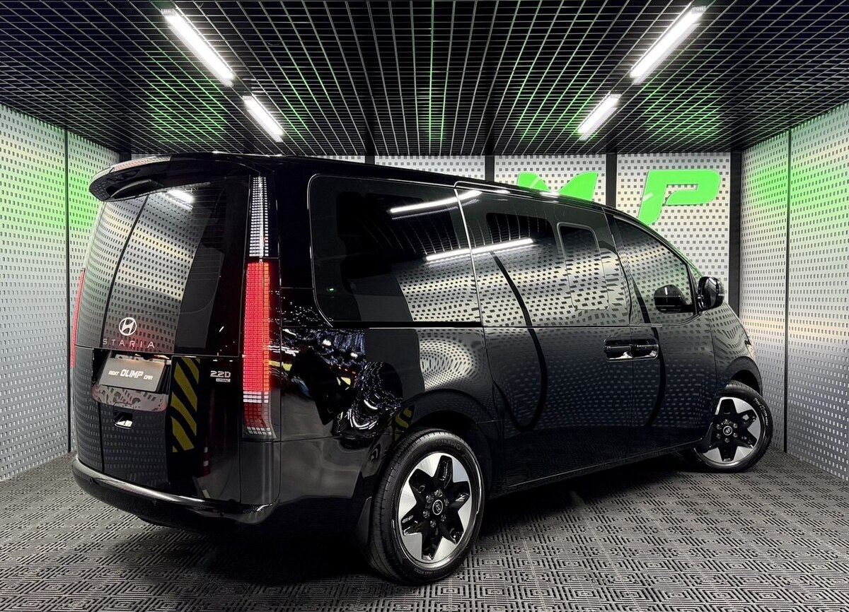Hyundai Staria Premium 2026
