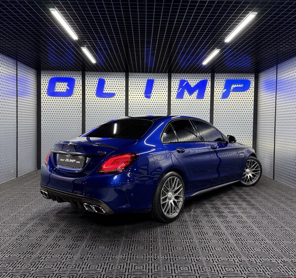 Mercedes-Benz C63s