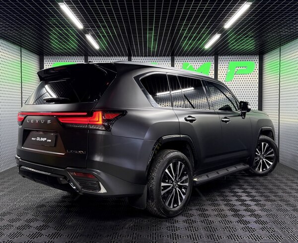 Lexus LX 500