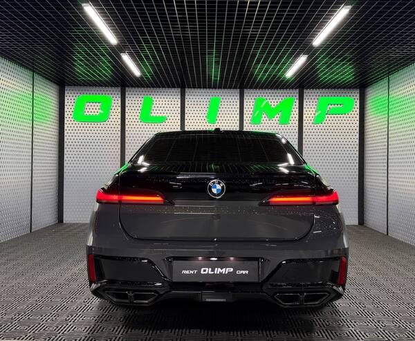 BMW M760I