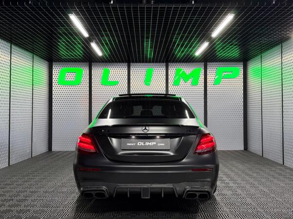 Mercedes-Benz E63s